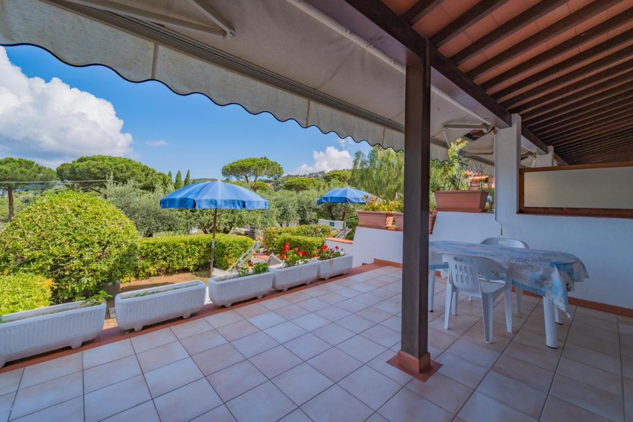 Residence Baia Delle Grazie Casa Morcone Екстериор снимка