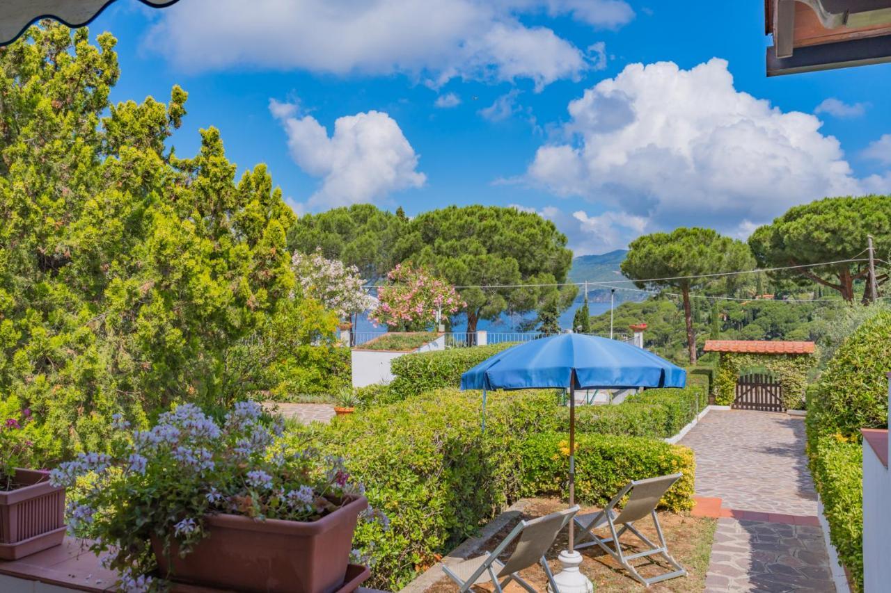 Residence Baia Delle Grazie Casa Morcone Екстериор снимка