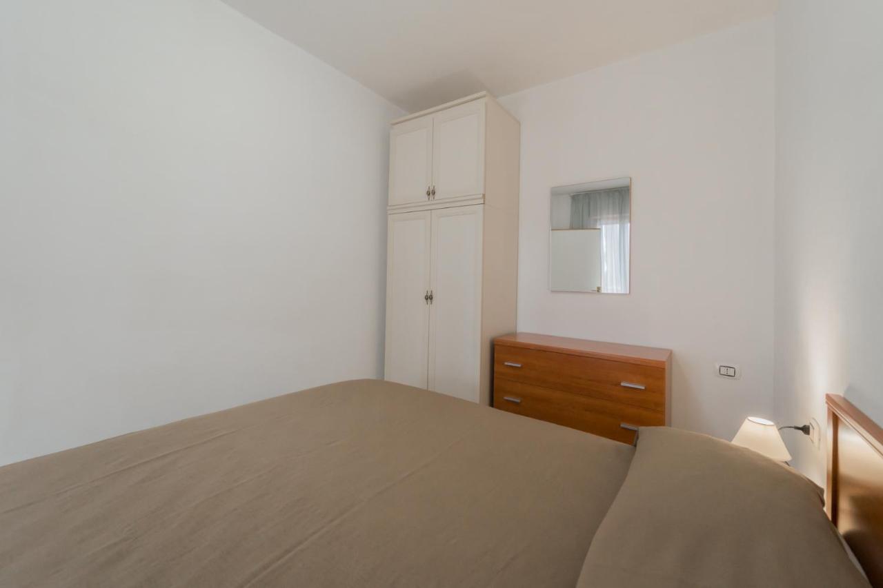 Residence Baia Delle Grazie Casa Morcone Екстериор снимка