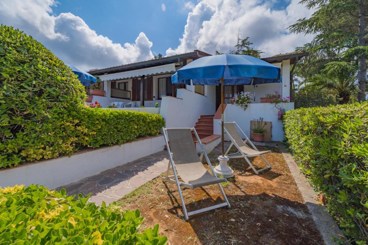 Residence Baia Delle Grazie Casa Morcone Екстериор снимка