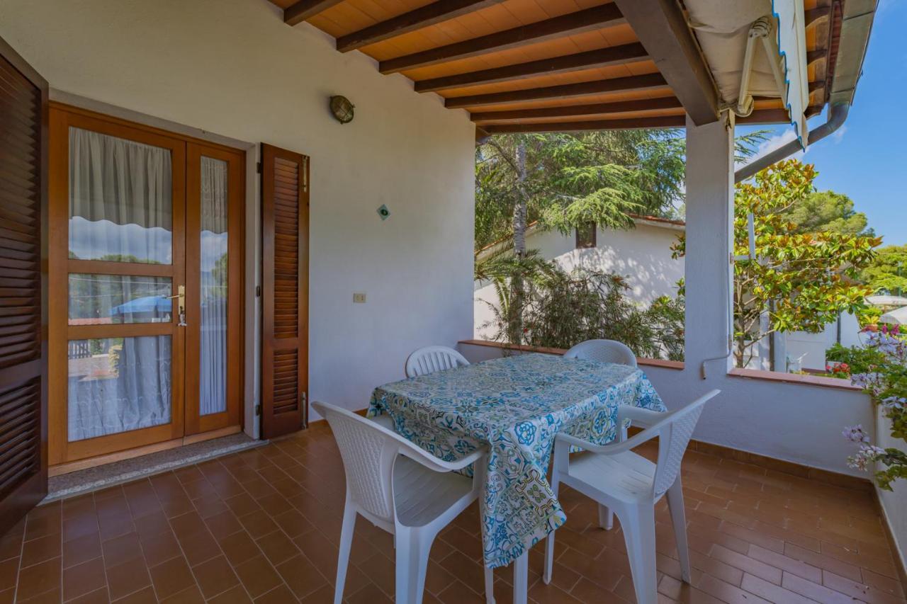 Residence Baia Delle Grazie Casa Morcone Екстериор снимка
