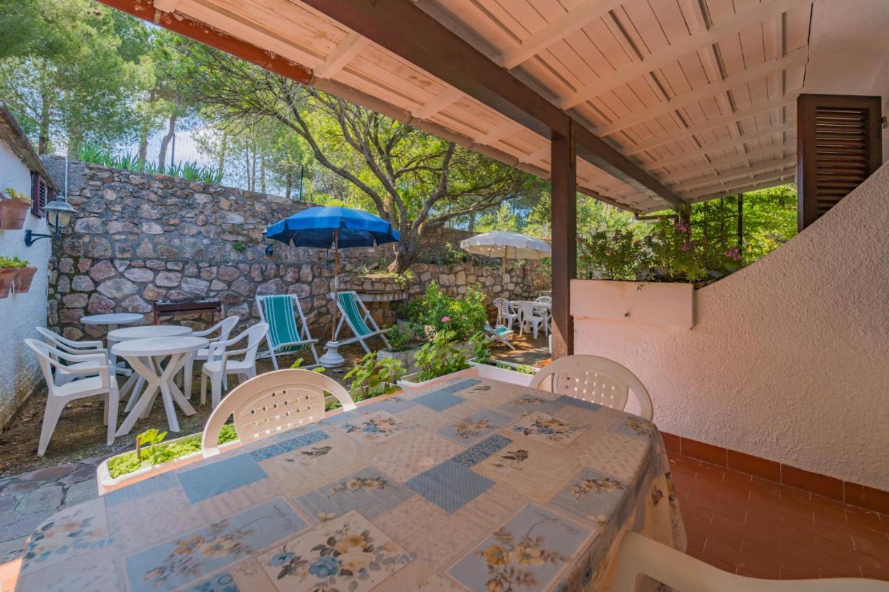 Residence Baia Delle Grazie Casa Morcone Екстериор снимка