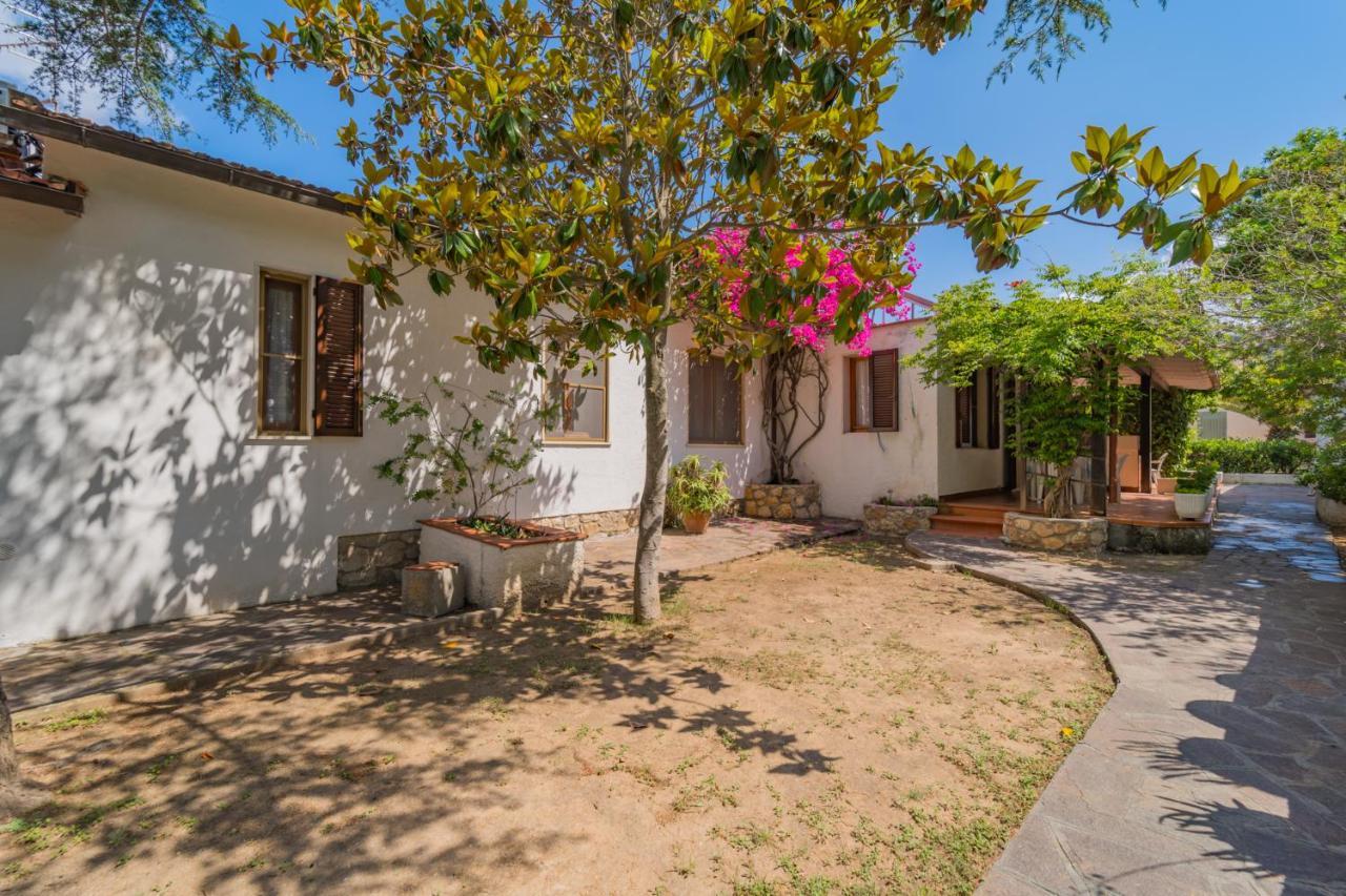Residence Baia Delle Grazie Casa Morcone Екстериор снимка