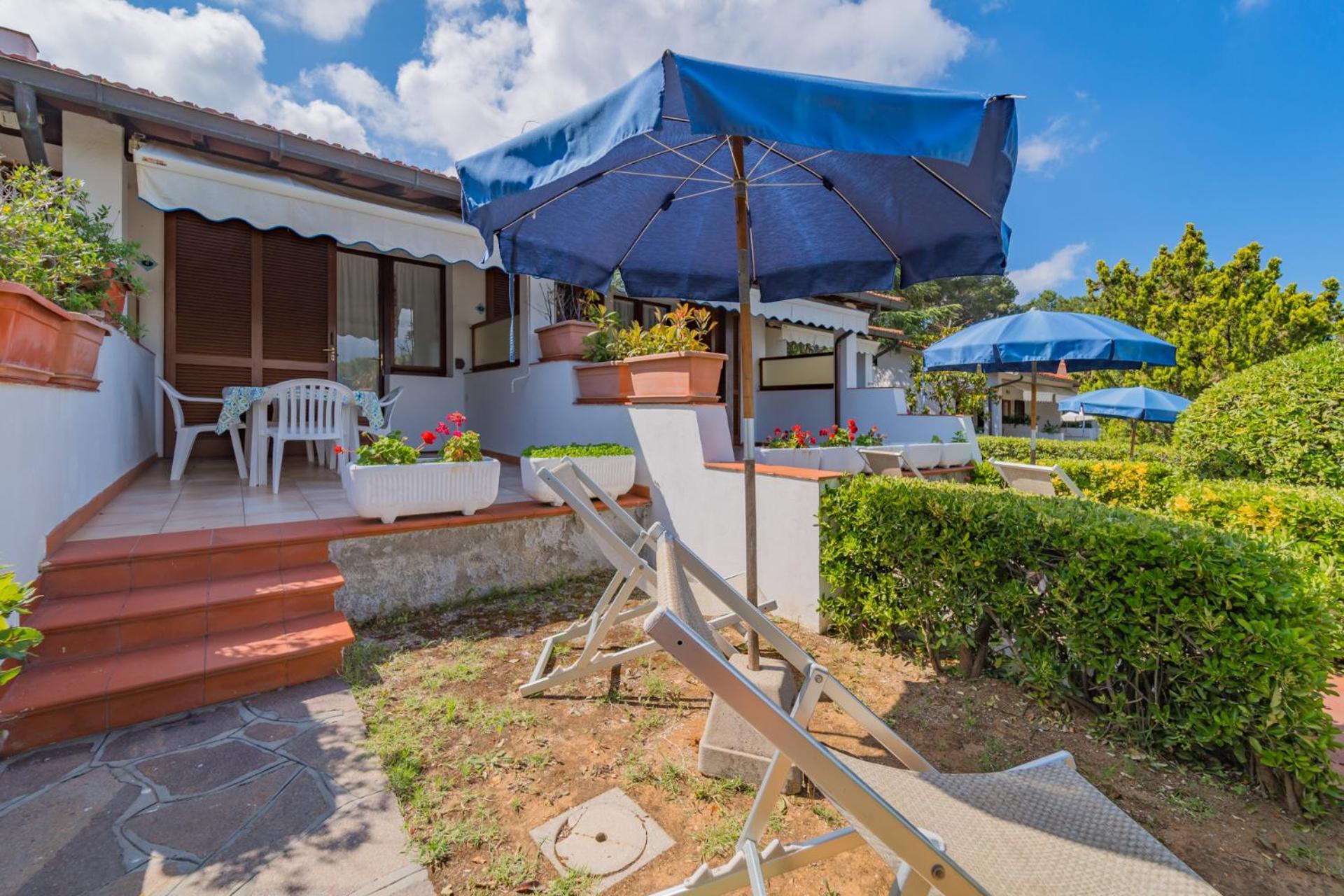 Residence Baia Delle Grazie Casa Morcone Екстериор снимка