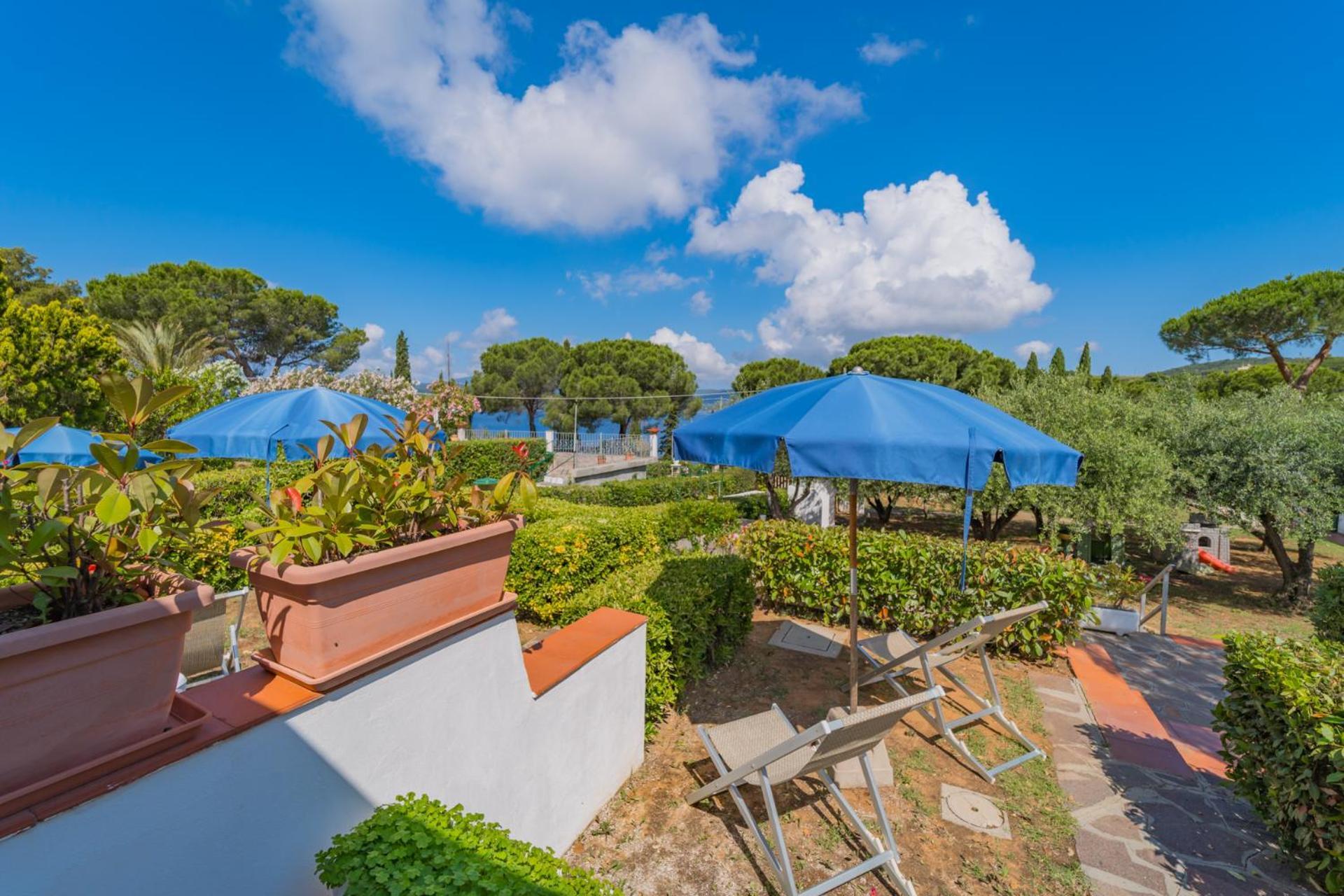Residence Baia Delle Grazie Casa Morcone Екстериор снимка