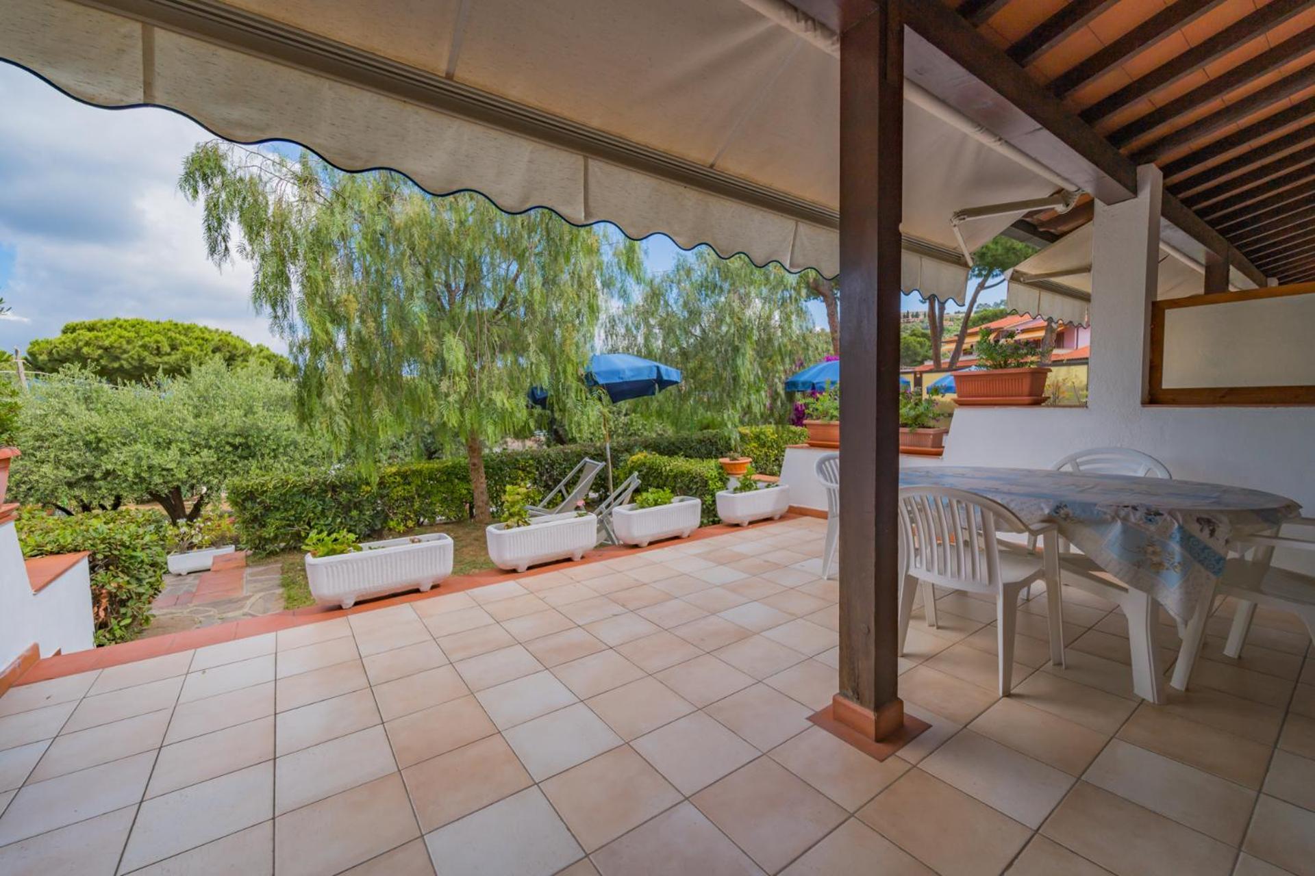 Residence Baia Delle Grazie Casa Morcone Екстериор снимка